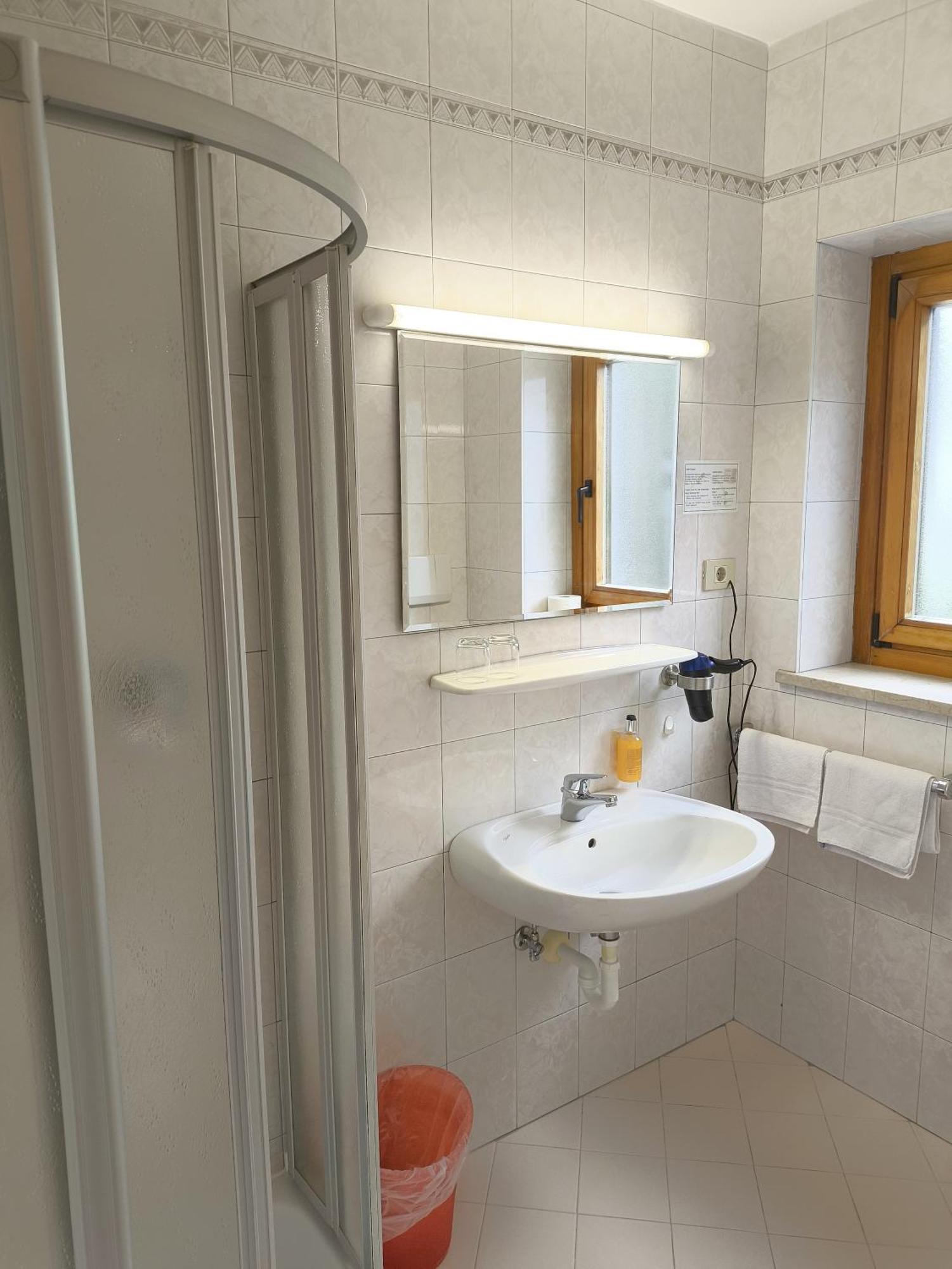 Schenna Garni Eden Bed & Breakfast Екстериор снимка