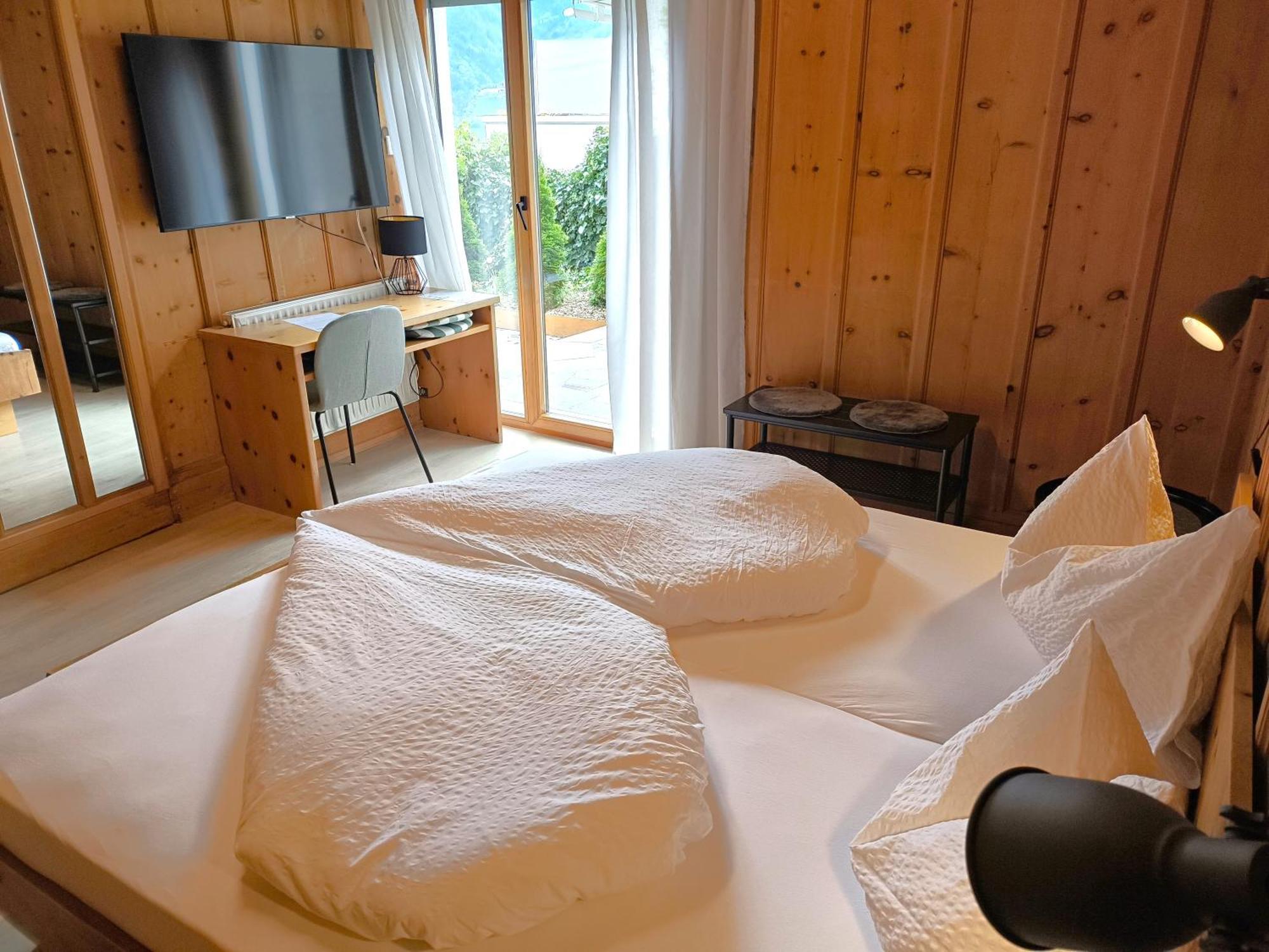 Schenna Garni Eden Bed & Breakfast Екстериор снимка