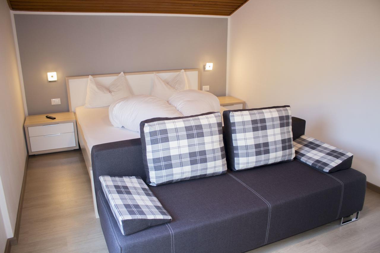 Schenna Garni Eden Bed & Breakfast Екстериор снимка