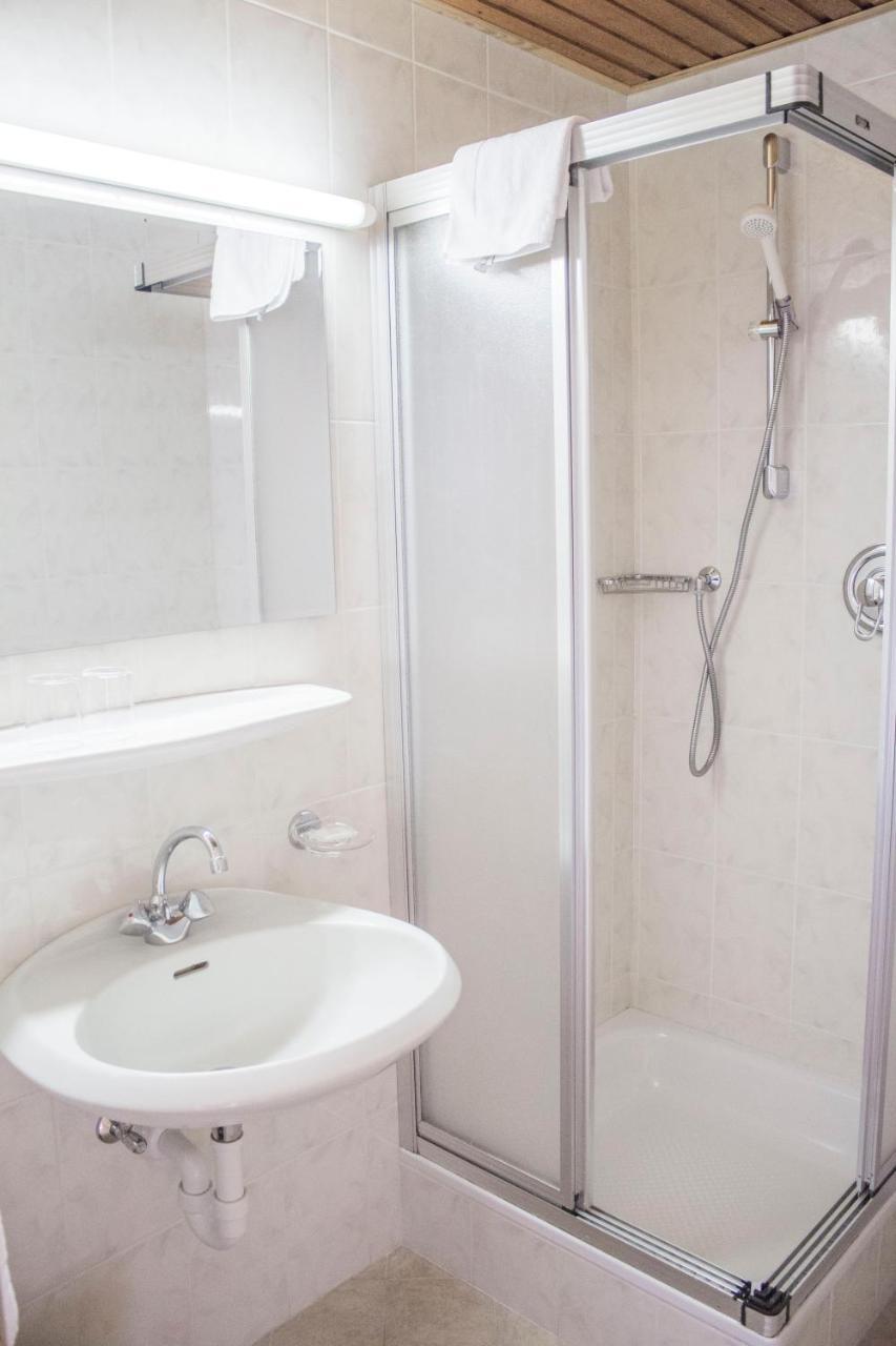 Schenna Garni Eden Bed & Breakfast Екстериор снимка