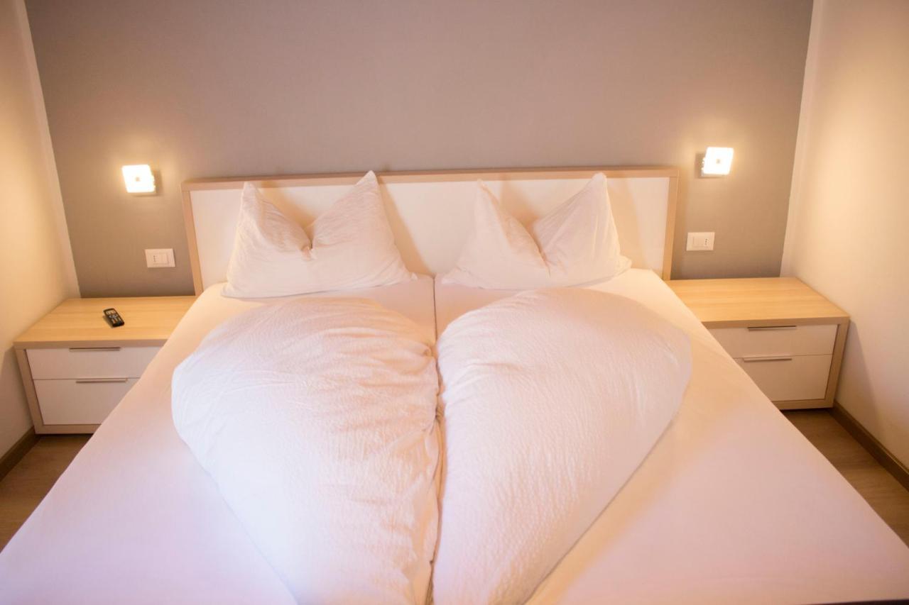 Schenna Garni Eden Bed & Breakfast Екстериор снимка