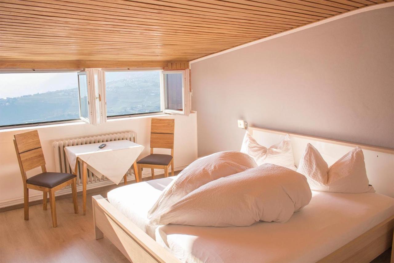 Schenna Garni Eden Bed & Breakfast Екстериор снимка